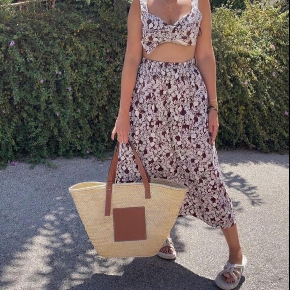 ZARA FLORAL BUCKLE CROP TOP